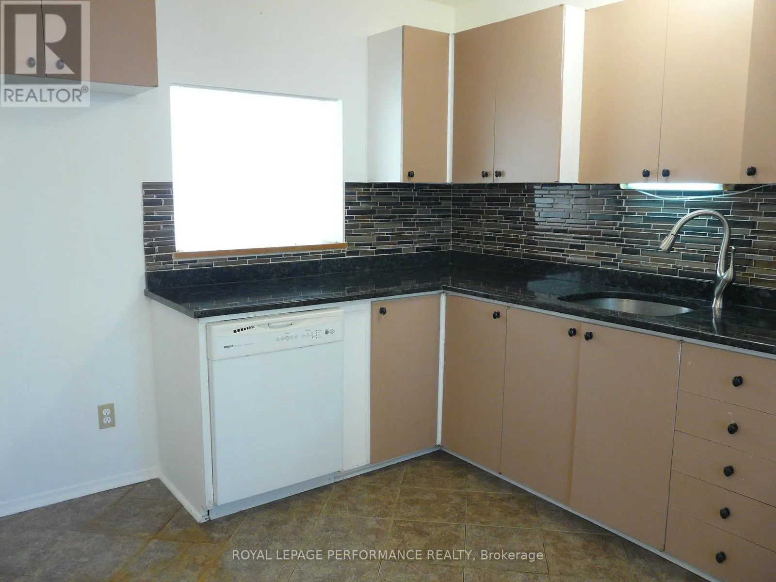 714 SHEFFORD COURT