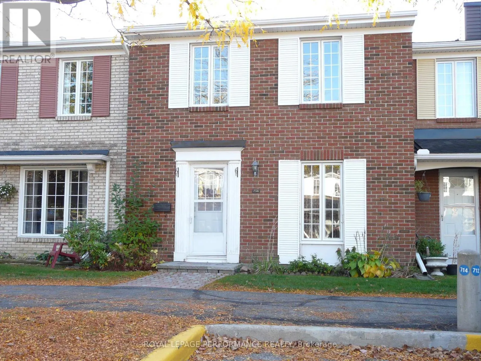 714 SHEFFORD COURT