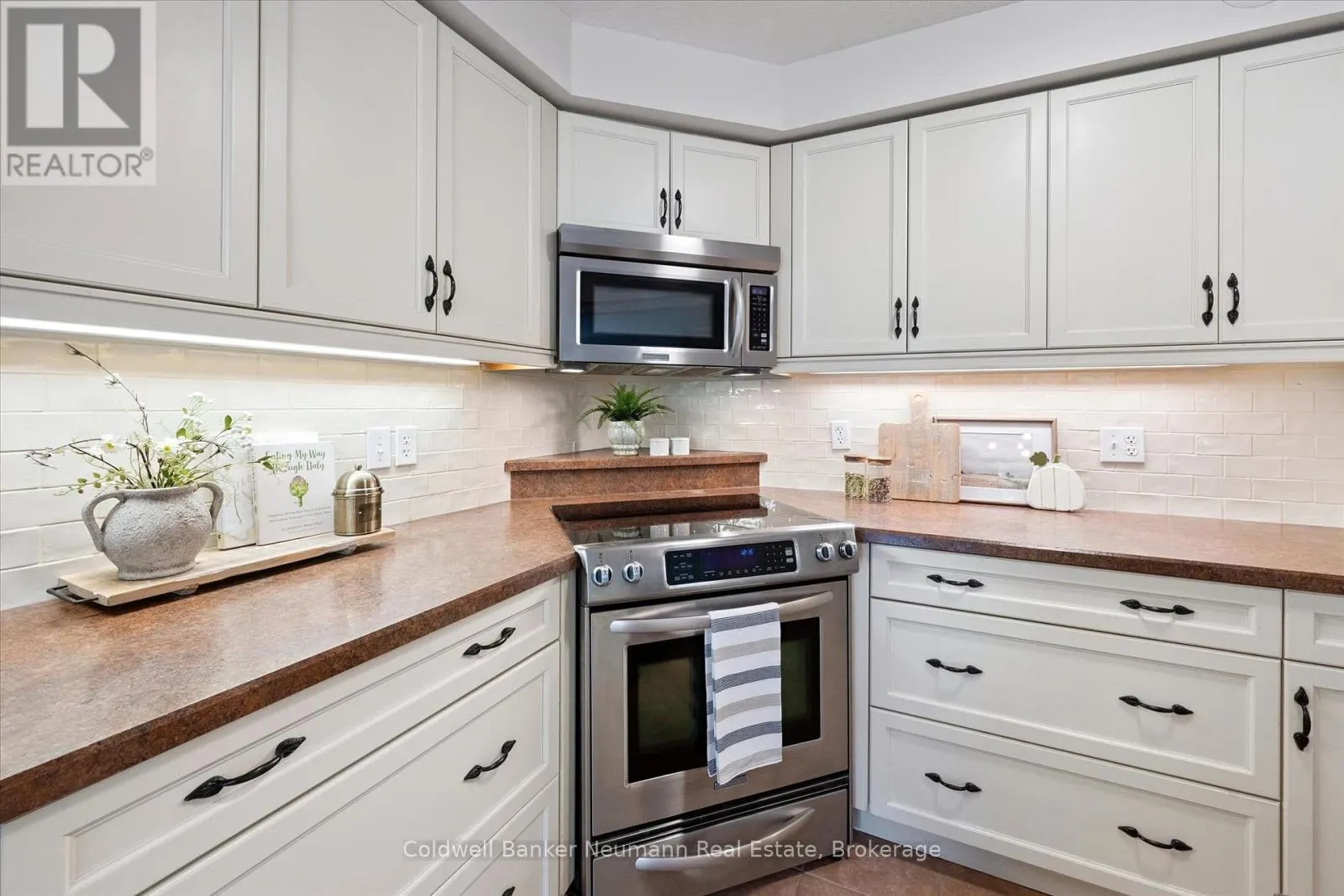 5 - 255 SUMMERFIELD DRIVE, #5