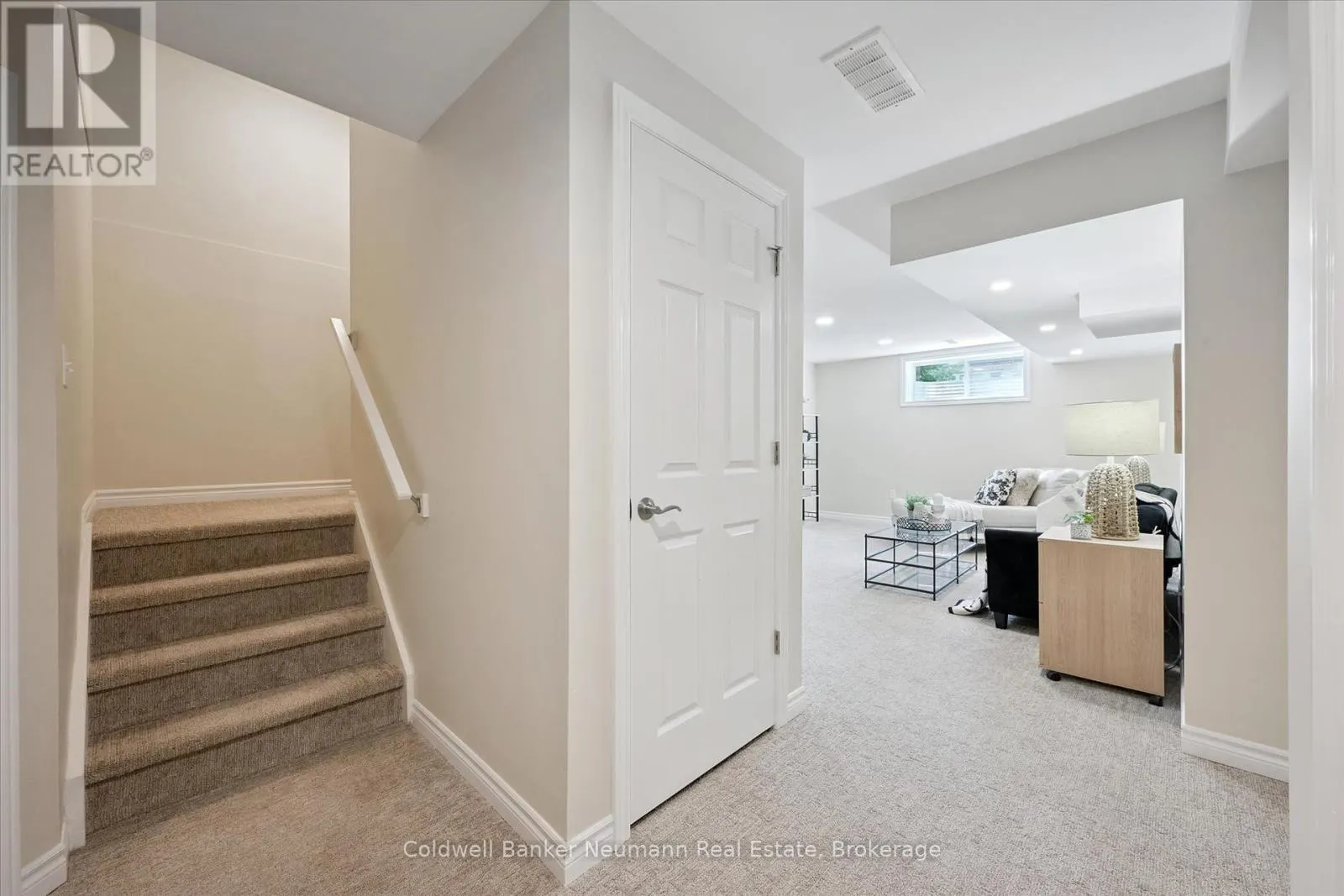 5 - 255 SUMMERFIELD DRIVE, #5