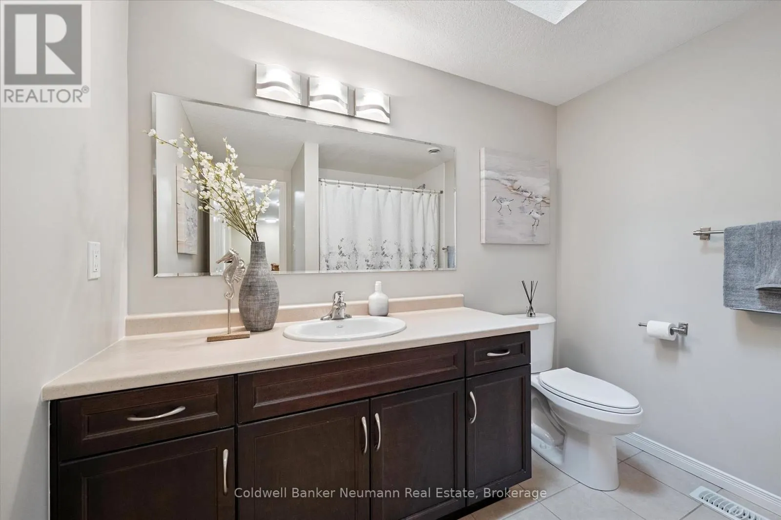 5 - 255 SUMMERFIELD DRIVE, #5
