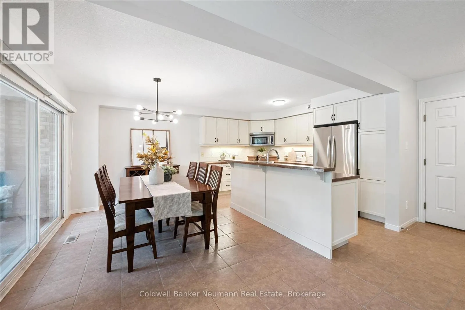 5 - 255 SUMMERFIELD DRIVE, #5