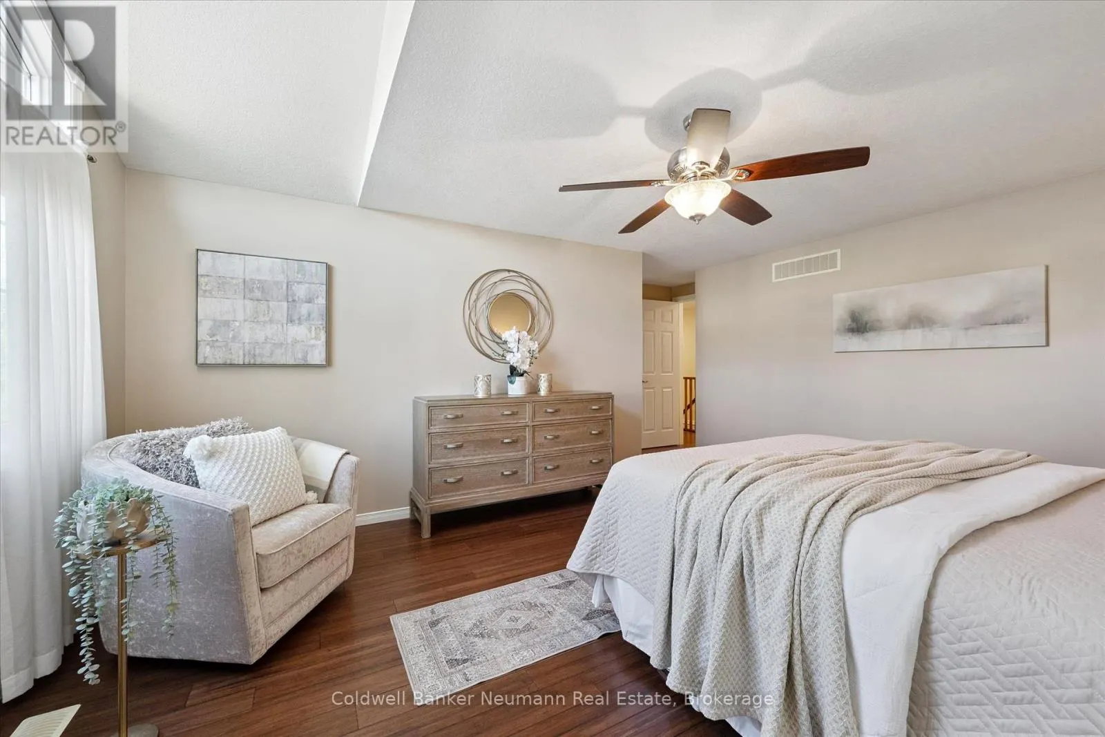 5 - 255 SUMMERFIELD DRIVE, #5