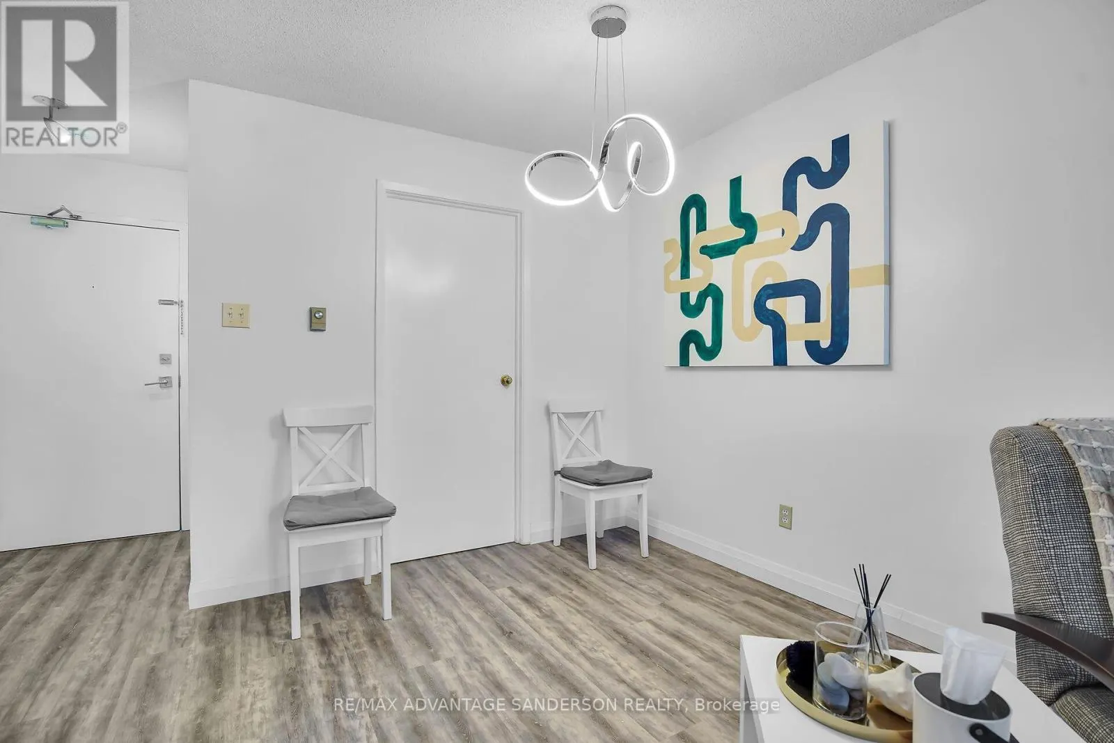 118 - 15 JACKSWAY CRESCENT, #118