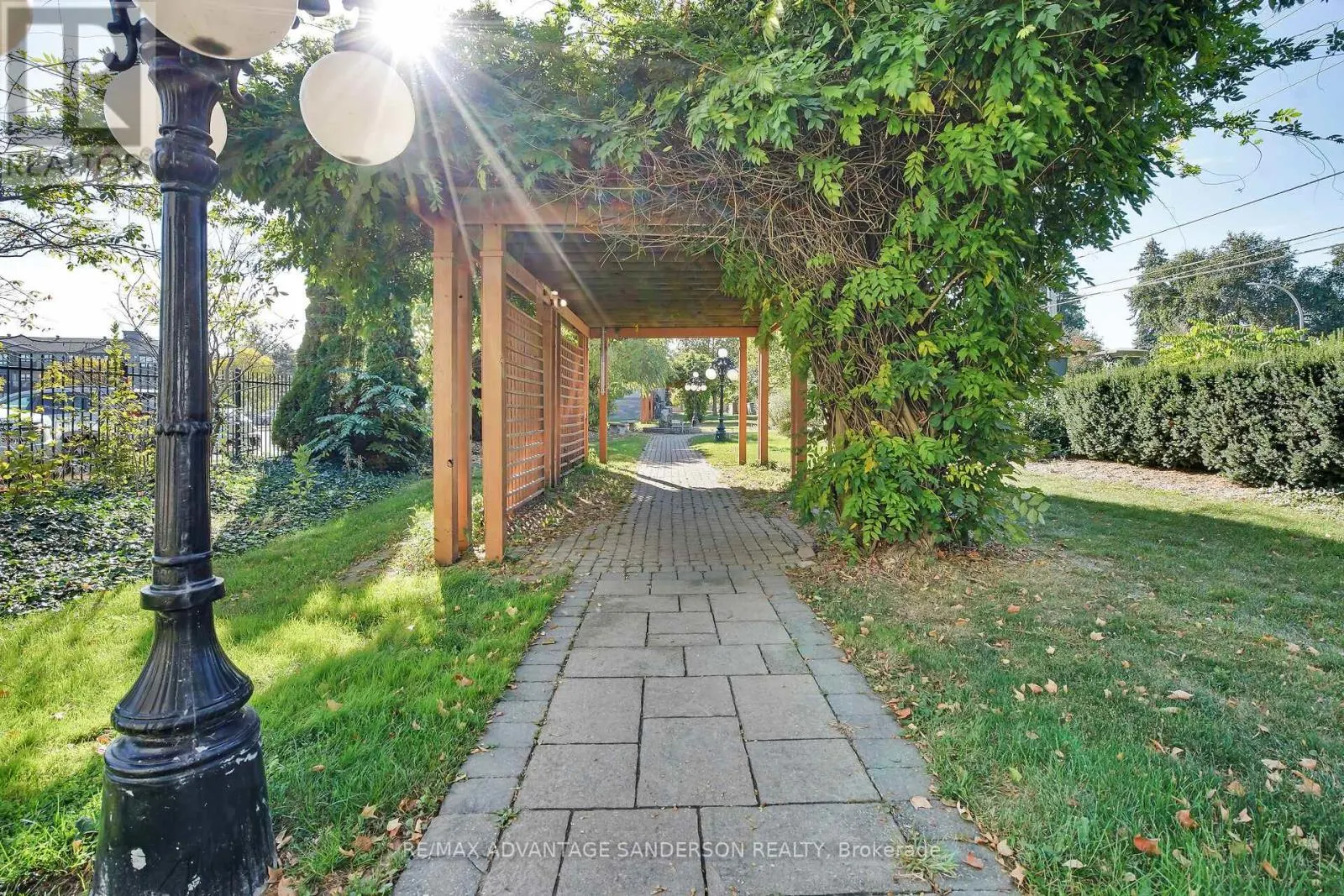 118 - 15 JACKSWAY CRESCENT, #118