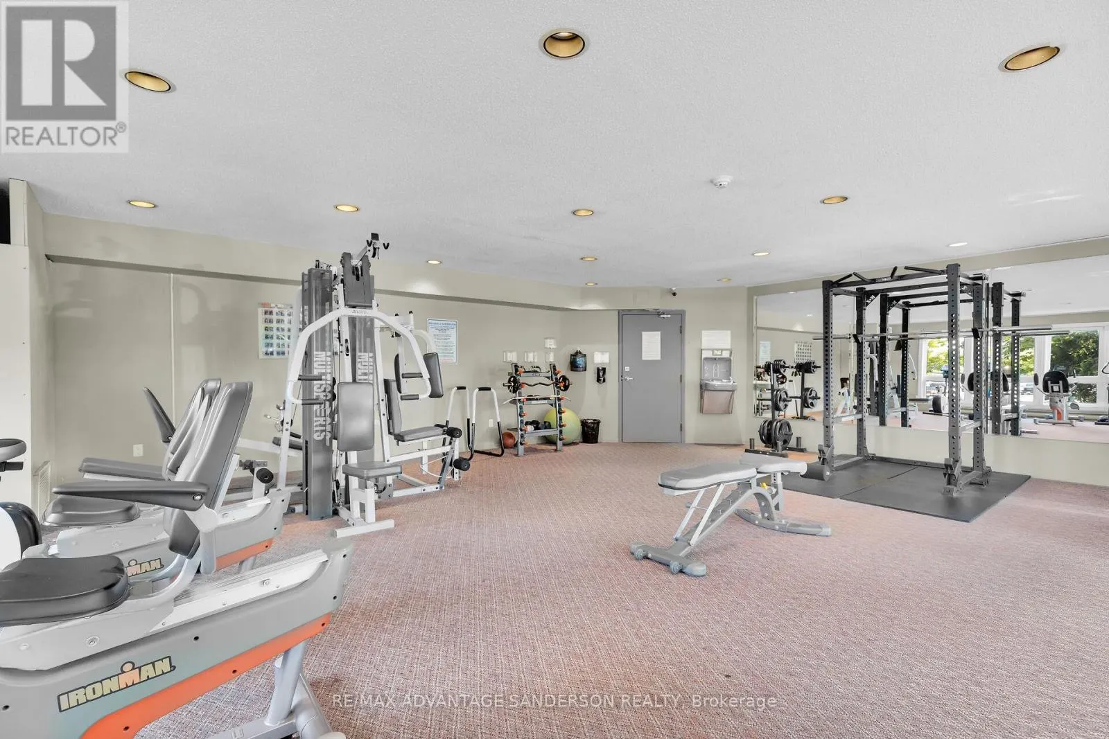 118 - 15 JACKSWAY CRESCENT, #118