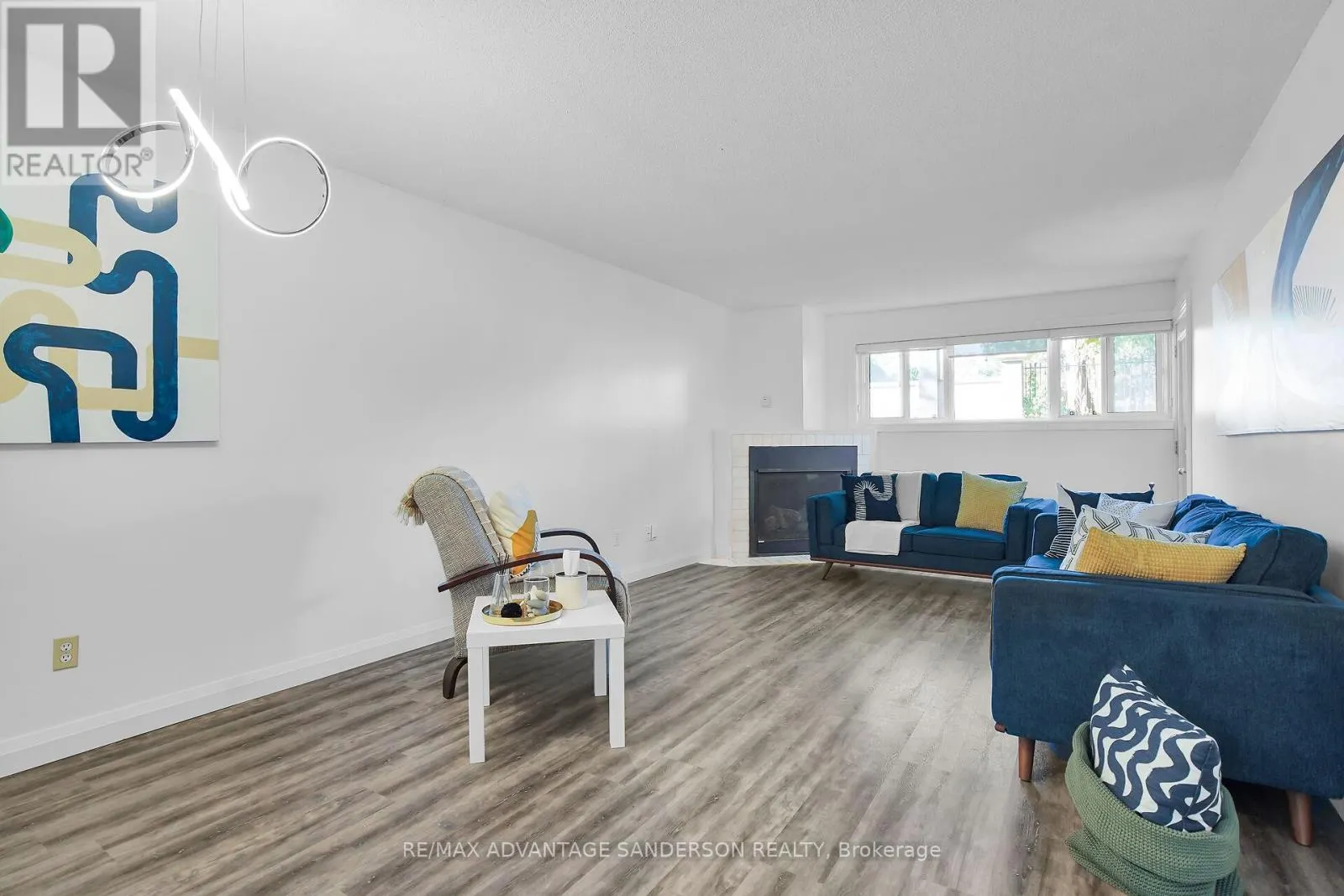 118 - 15 JACKSWAY CRESCENT, #118