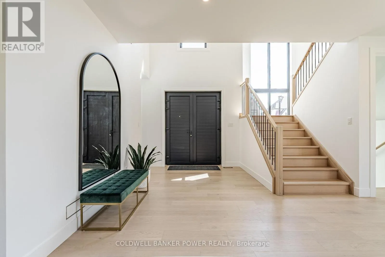 3513 GRAND OAK CROSS