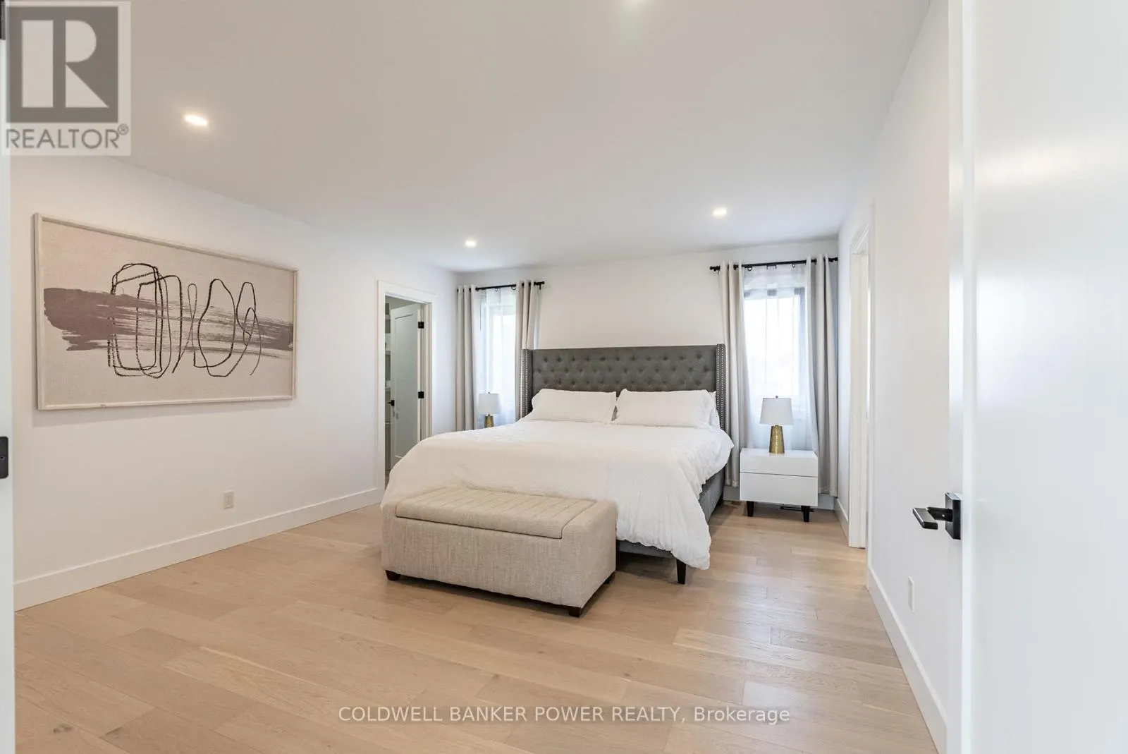 3513 GRAND OAK CROSS