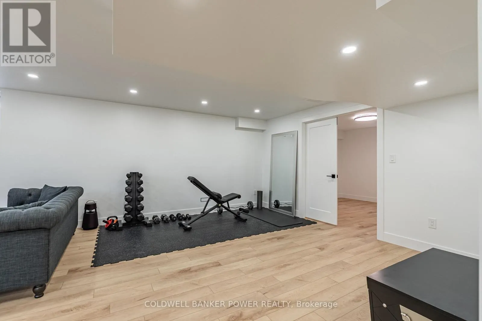 3513 GRAND OAK CROSS