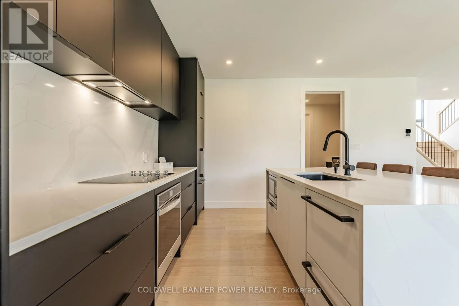 3513 GRAND OAK CROSS