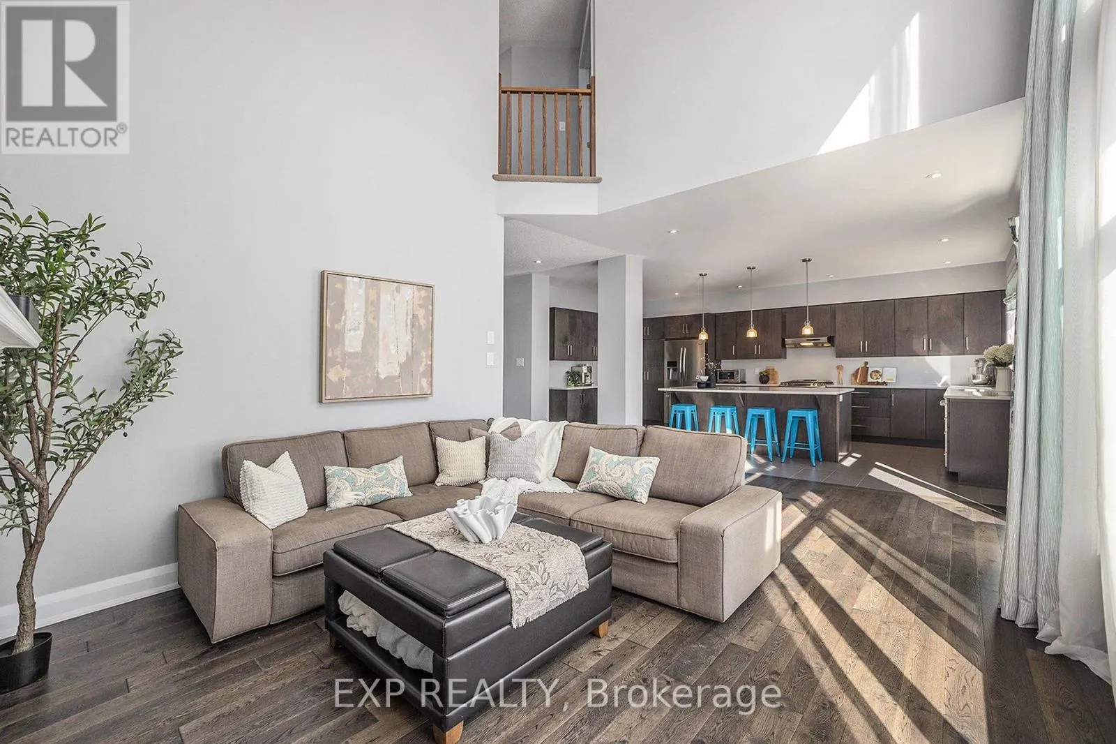 125 STONEMEADOW DRIVE