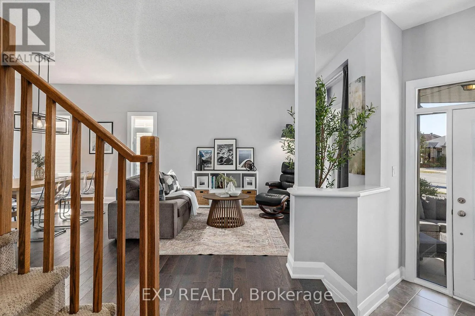 125 STONEMEADOW DRIVE