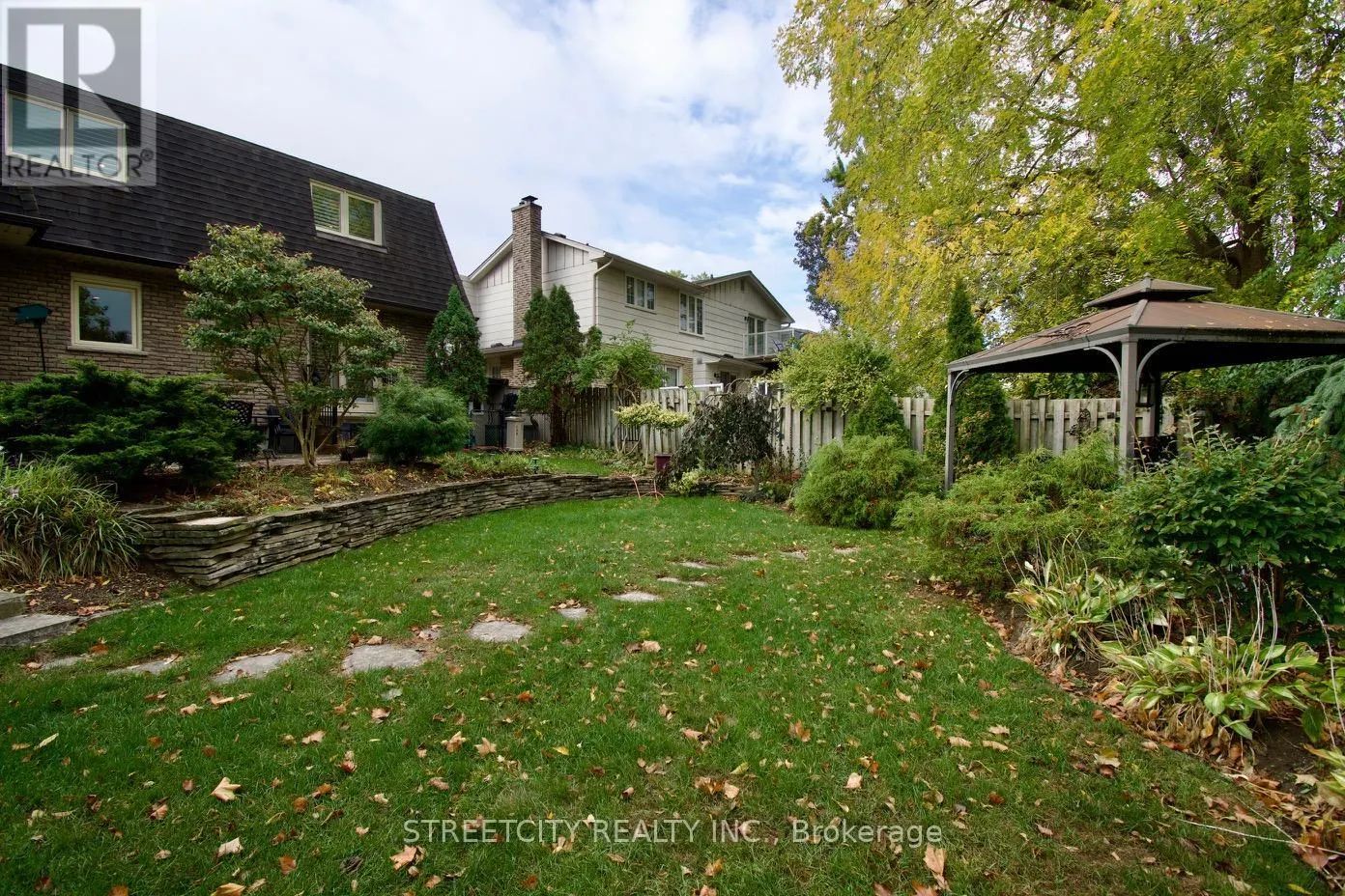 138 GUILDFORD CRESCENT