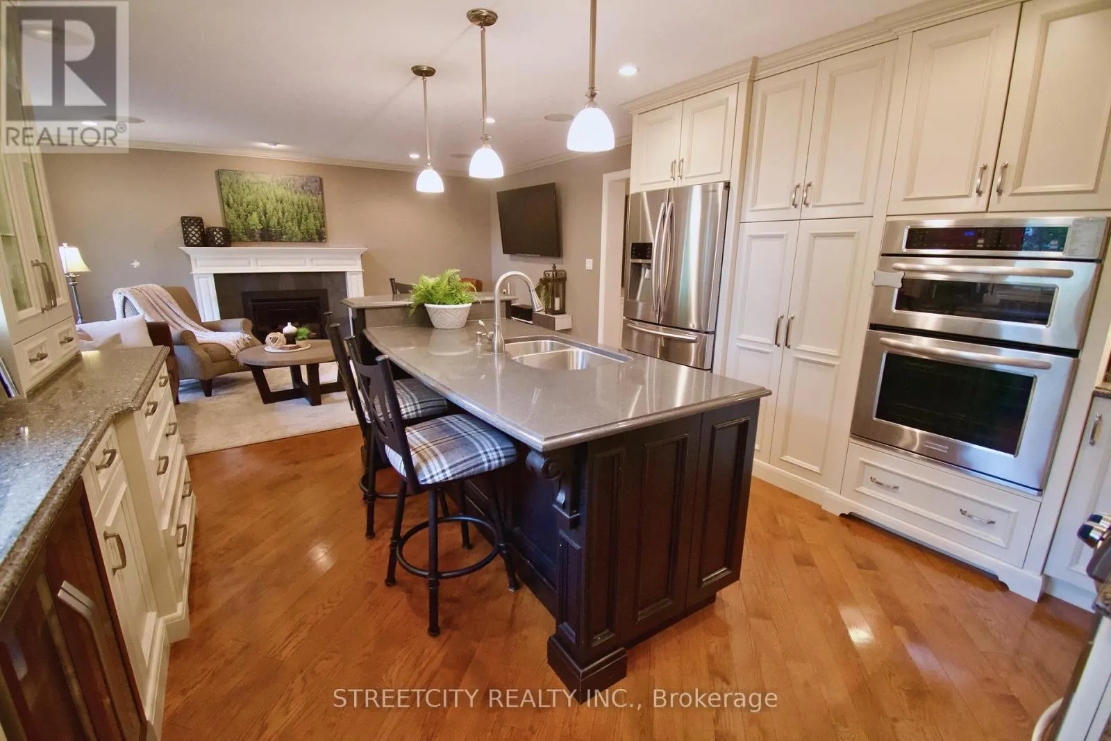 138 GUILDFORD CRESCENT
