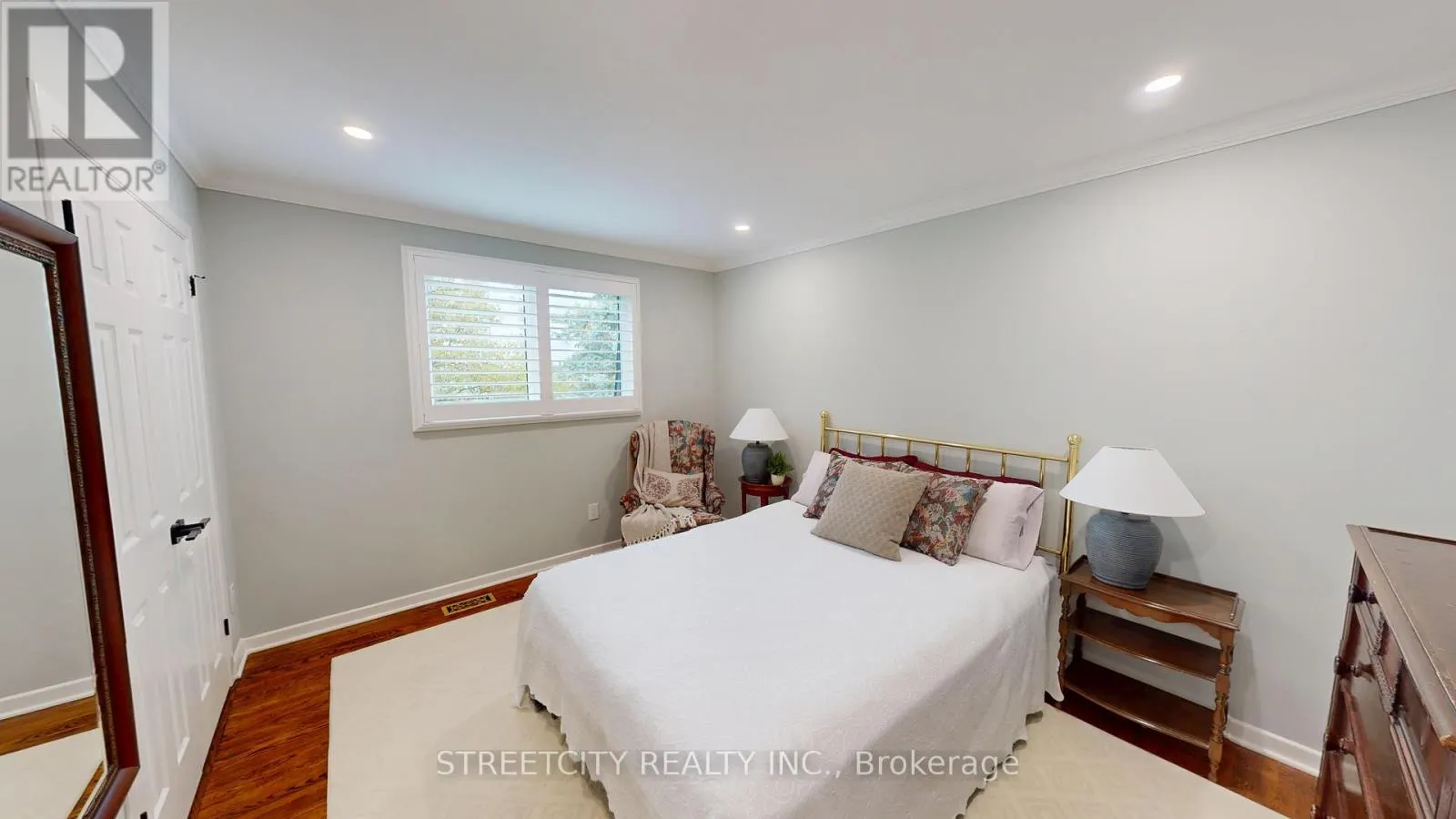 138 GUILDFORD CRESCENT