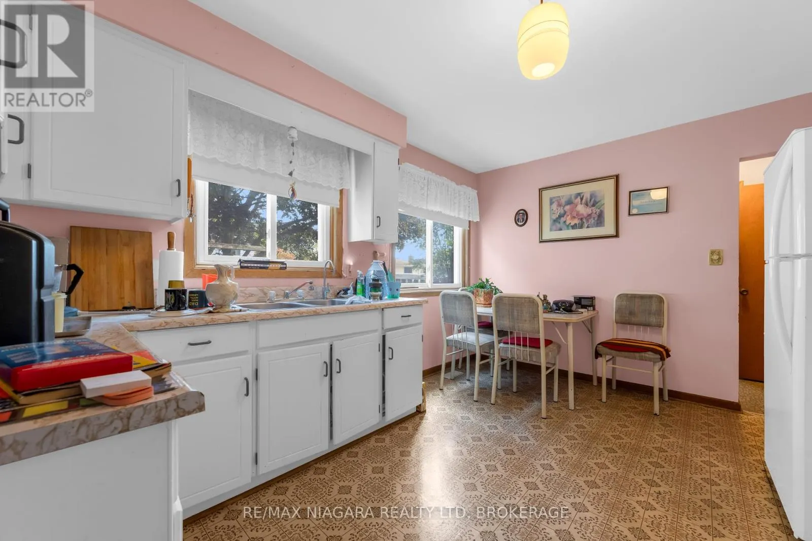21 DONLEA DRIVE