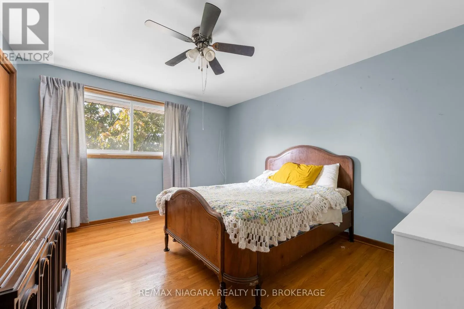 21 DONLEA DRIVE