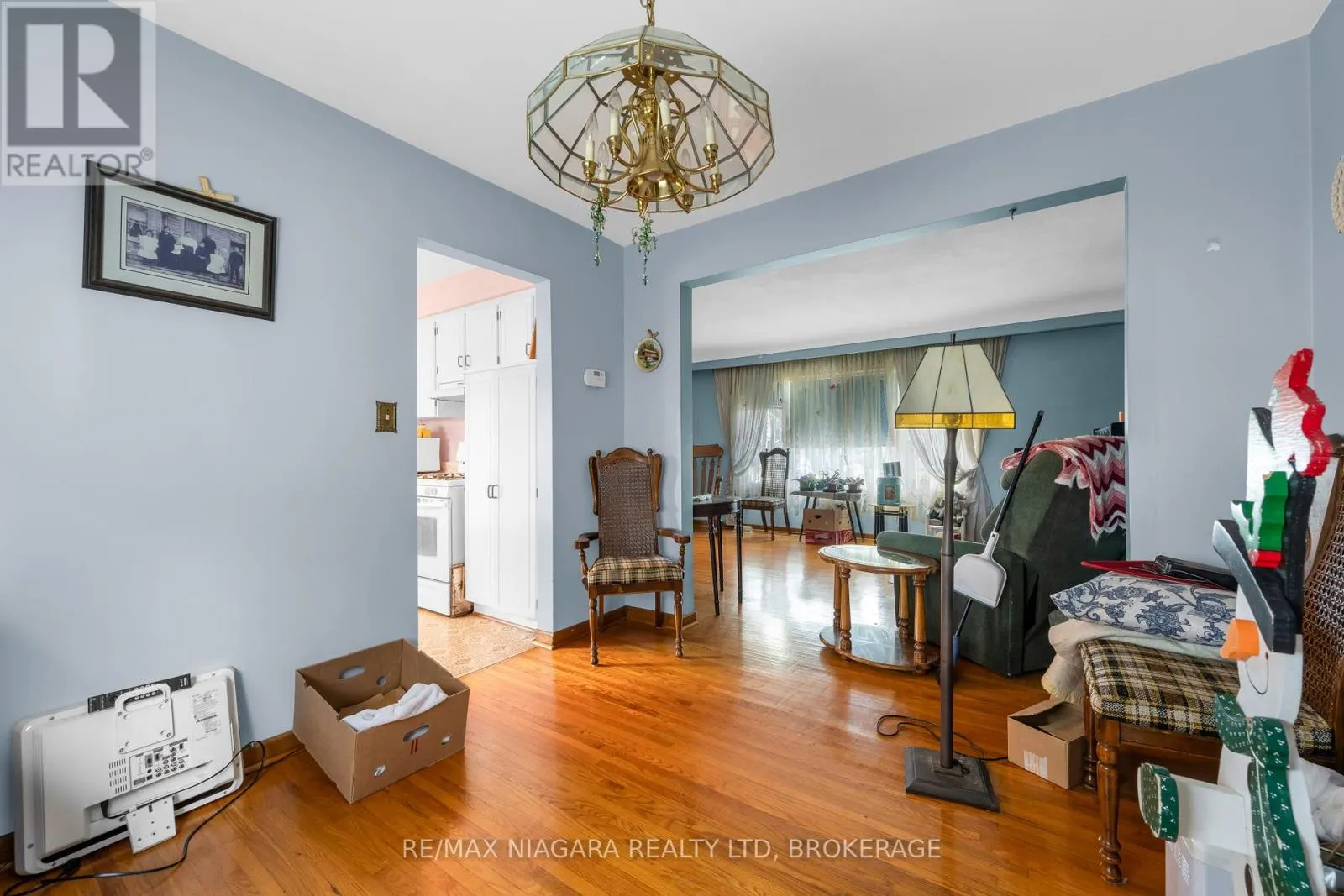 21 DONLEA DRIVE