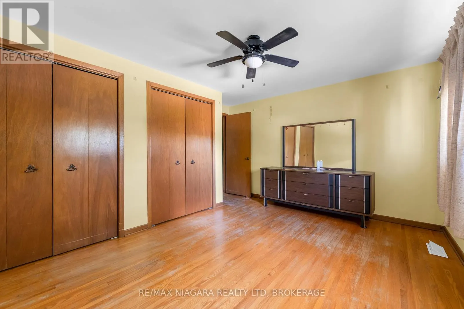 21 DONLEA DRIVE