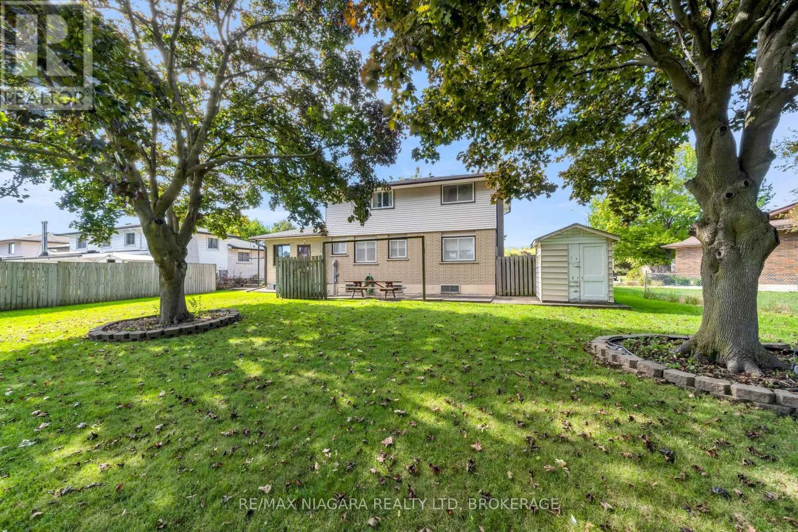 21 DONLEA DRIVE