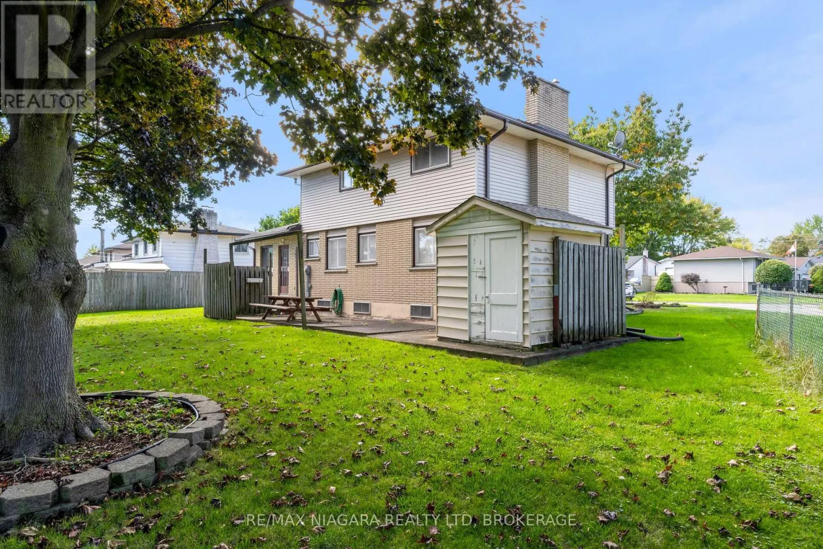 21 DONLEA DRIVE