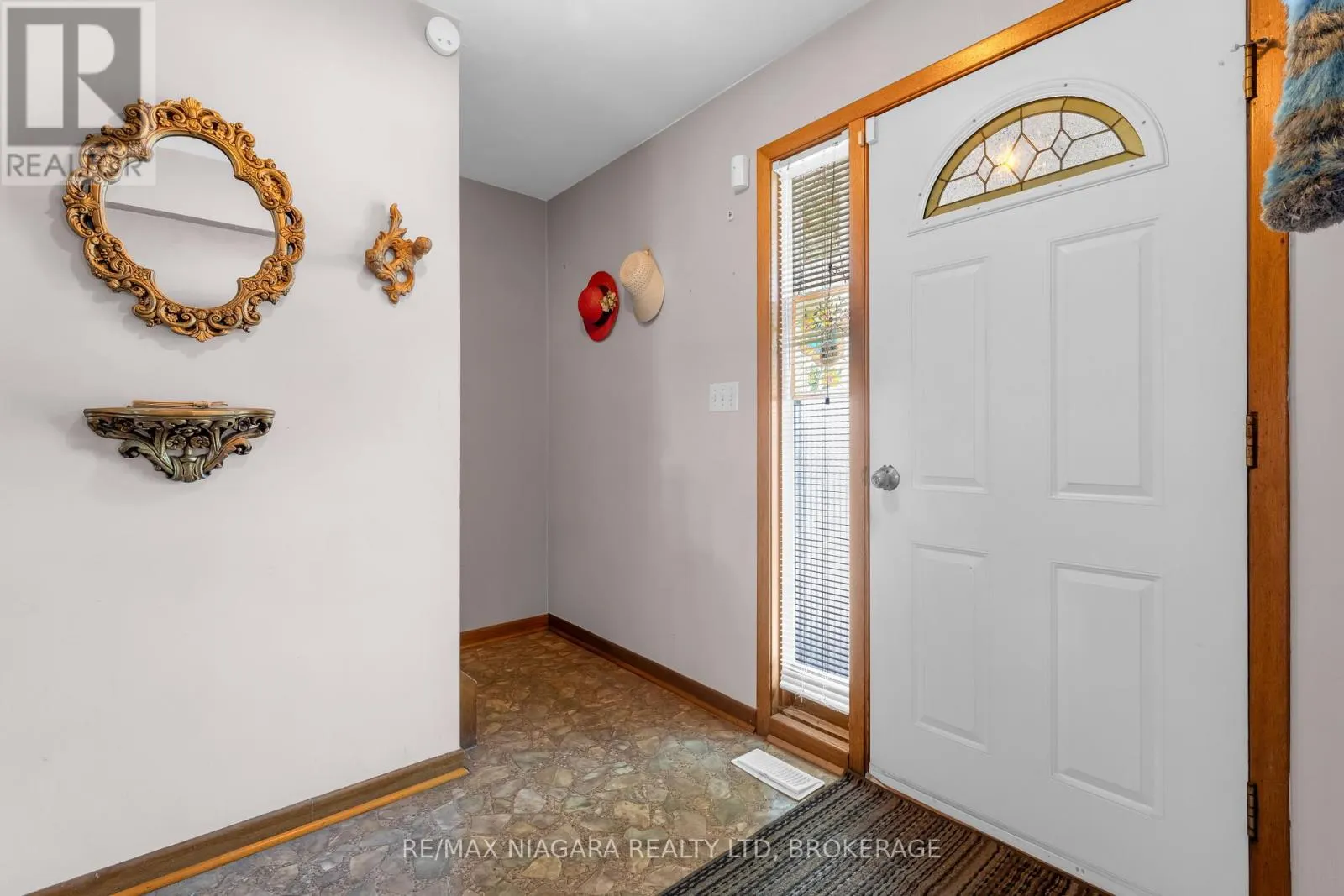 21 DONLEA DRIVE