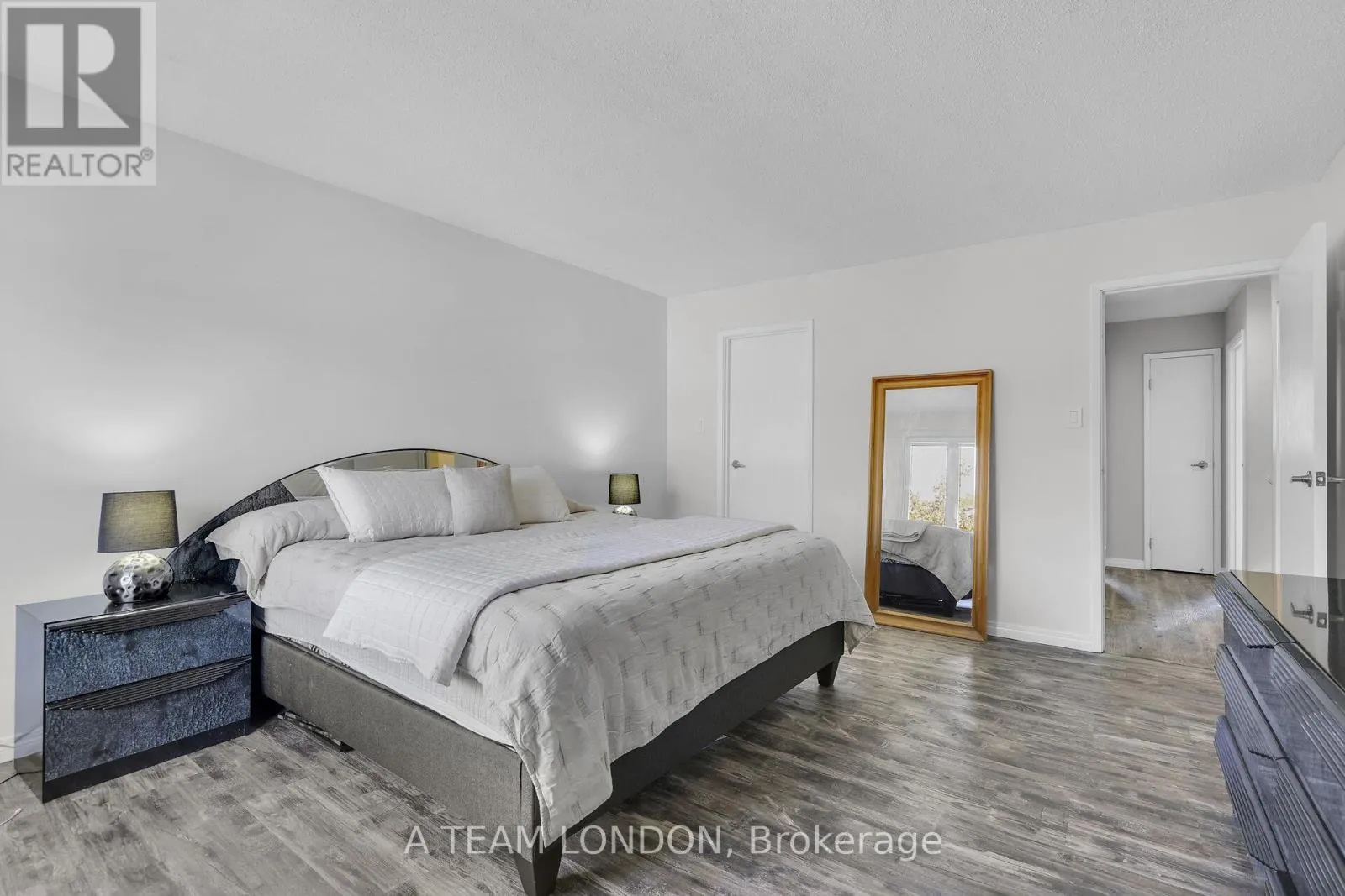 82 - 120 CENTRE STREET, #82