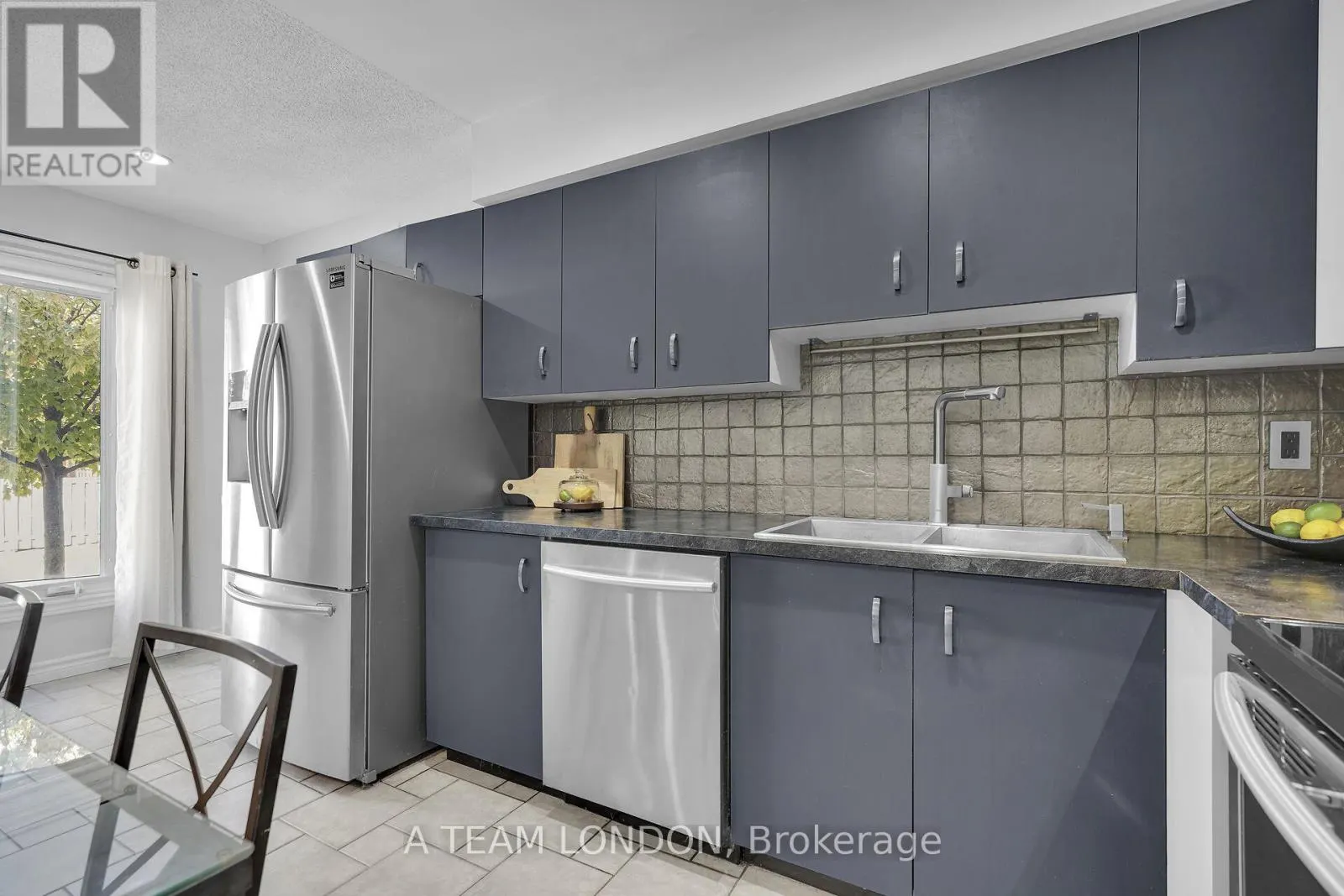 82 - 120 CENTRE STREET, #82