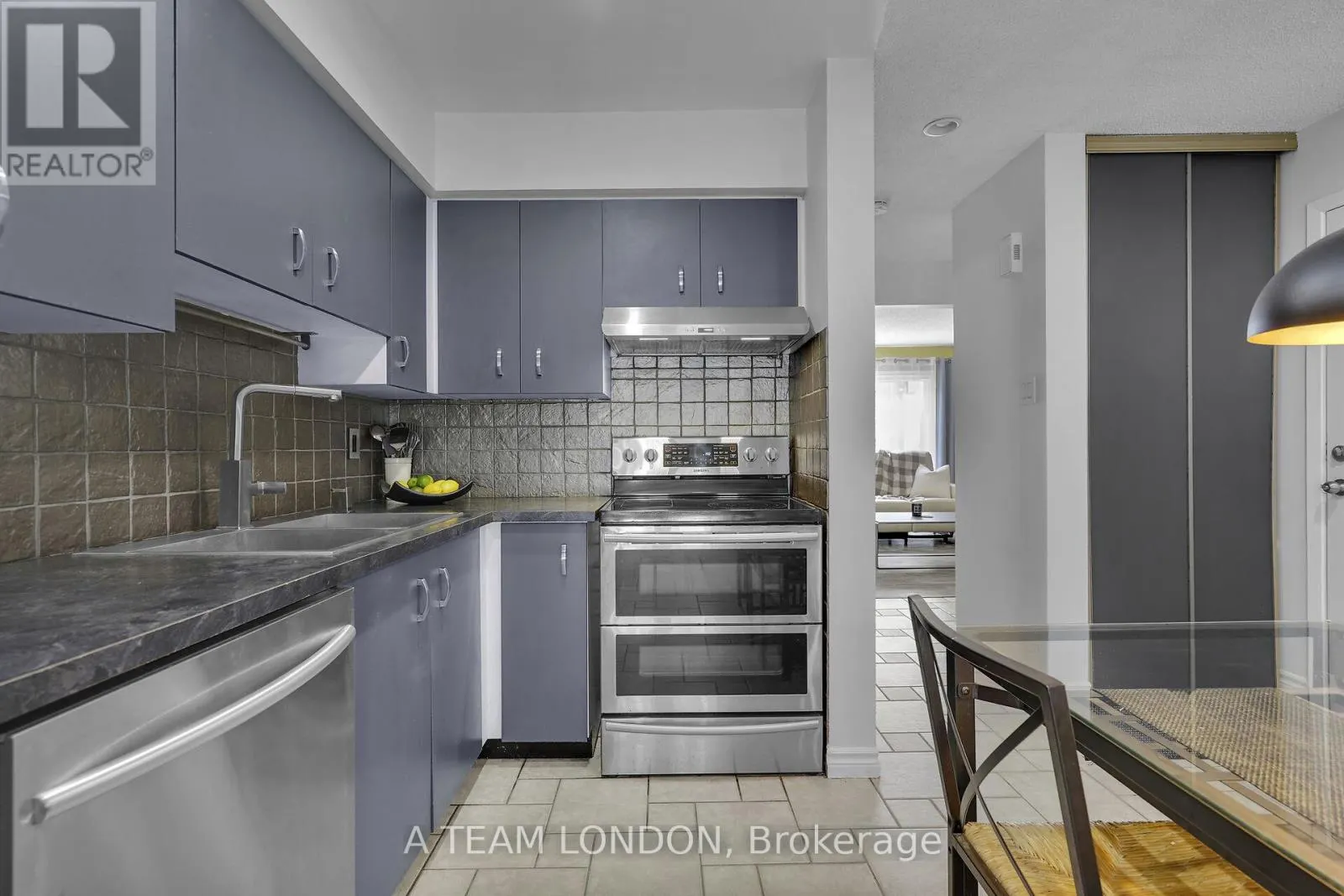 82 - 120 CENTRE STREET, #82