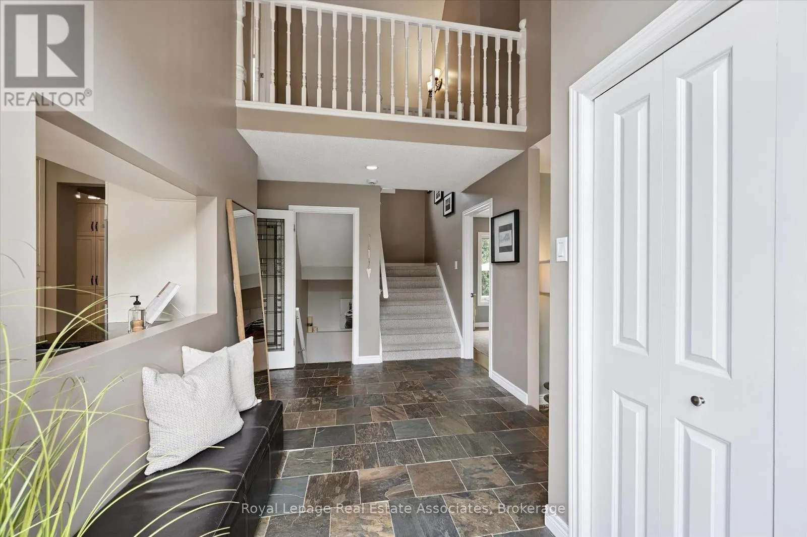 23 BROCK ROAD N