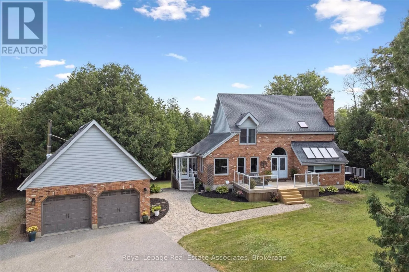 23 BROCK ROAD N