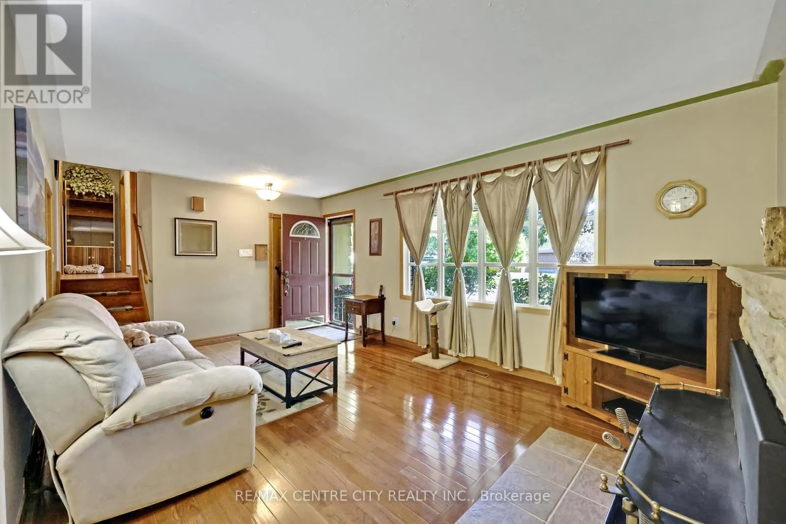 108 CECILIA PLACE
