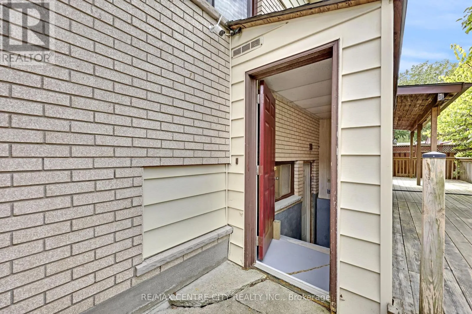 108 CECILIA PLACE