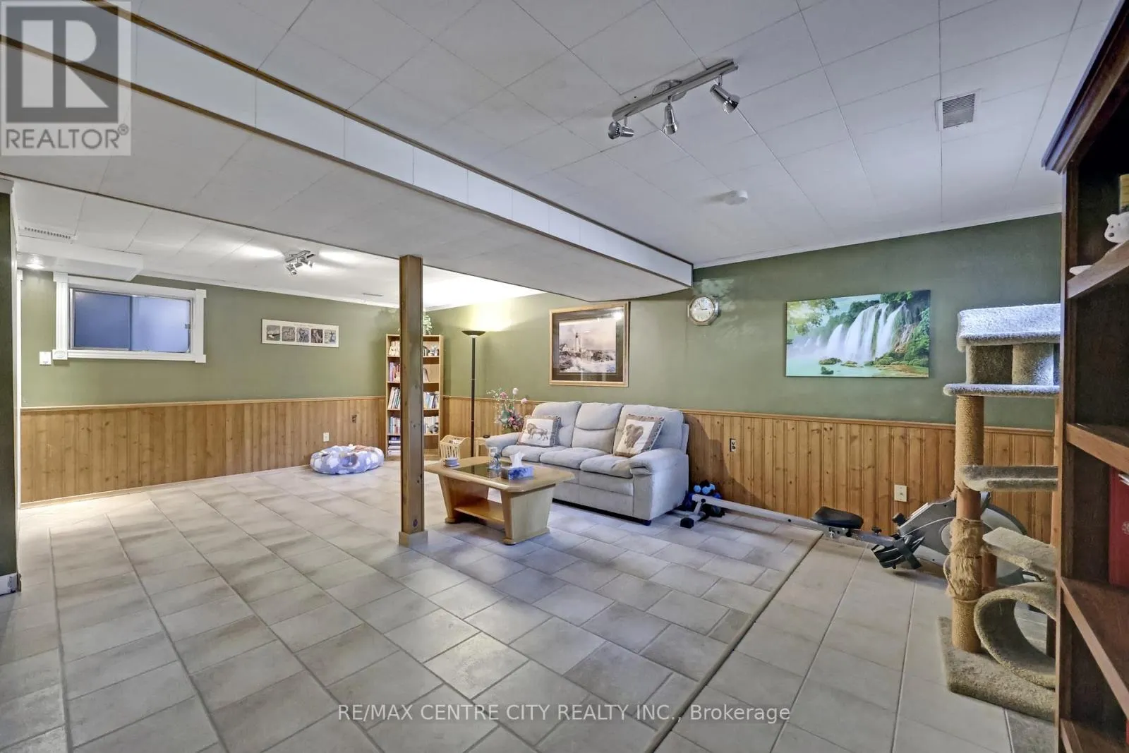 108 CECILIA PLACE