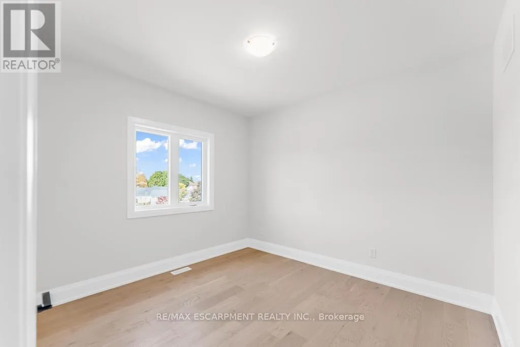 198 KELLOGG AVENUE