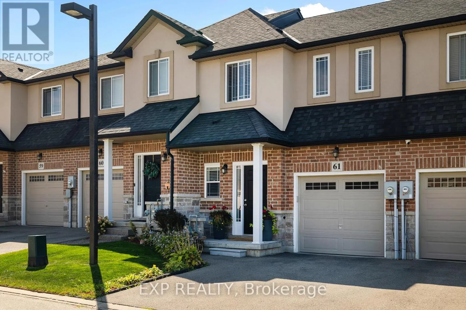 61 - 9 HAMPTON BROOK WAY