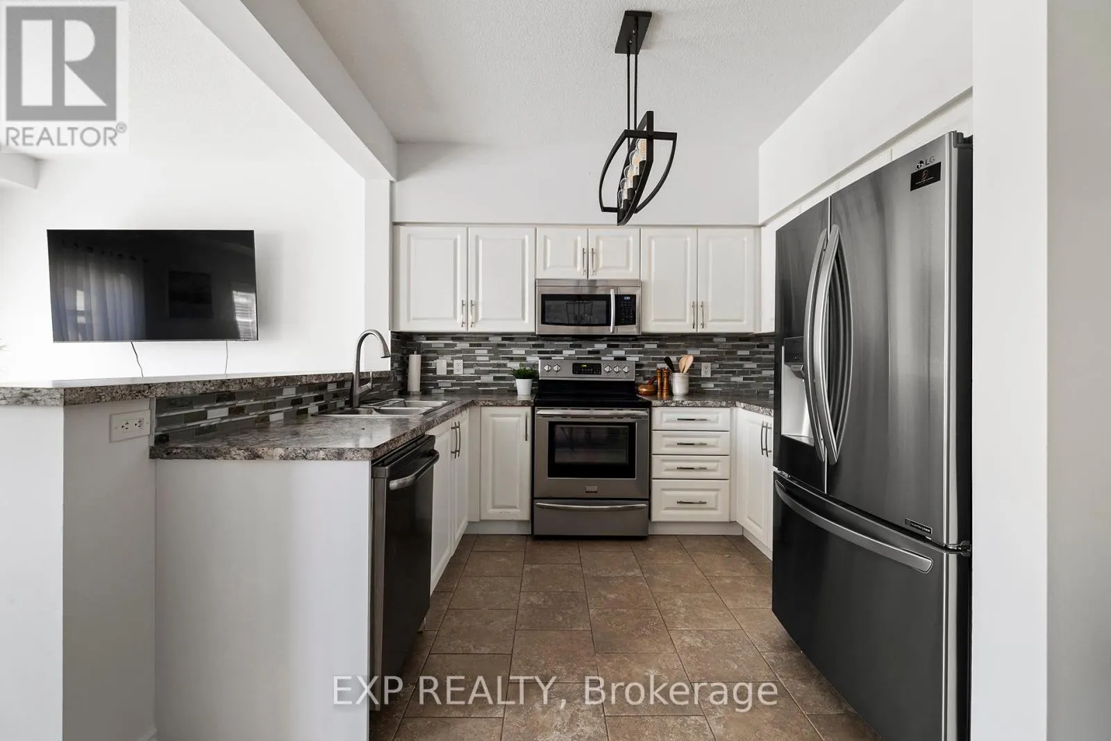 61 - 9 HAMPTON BROOK WAY