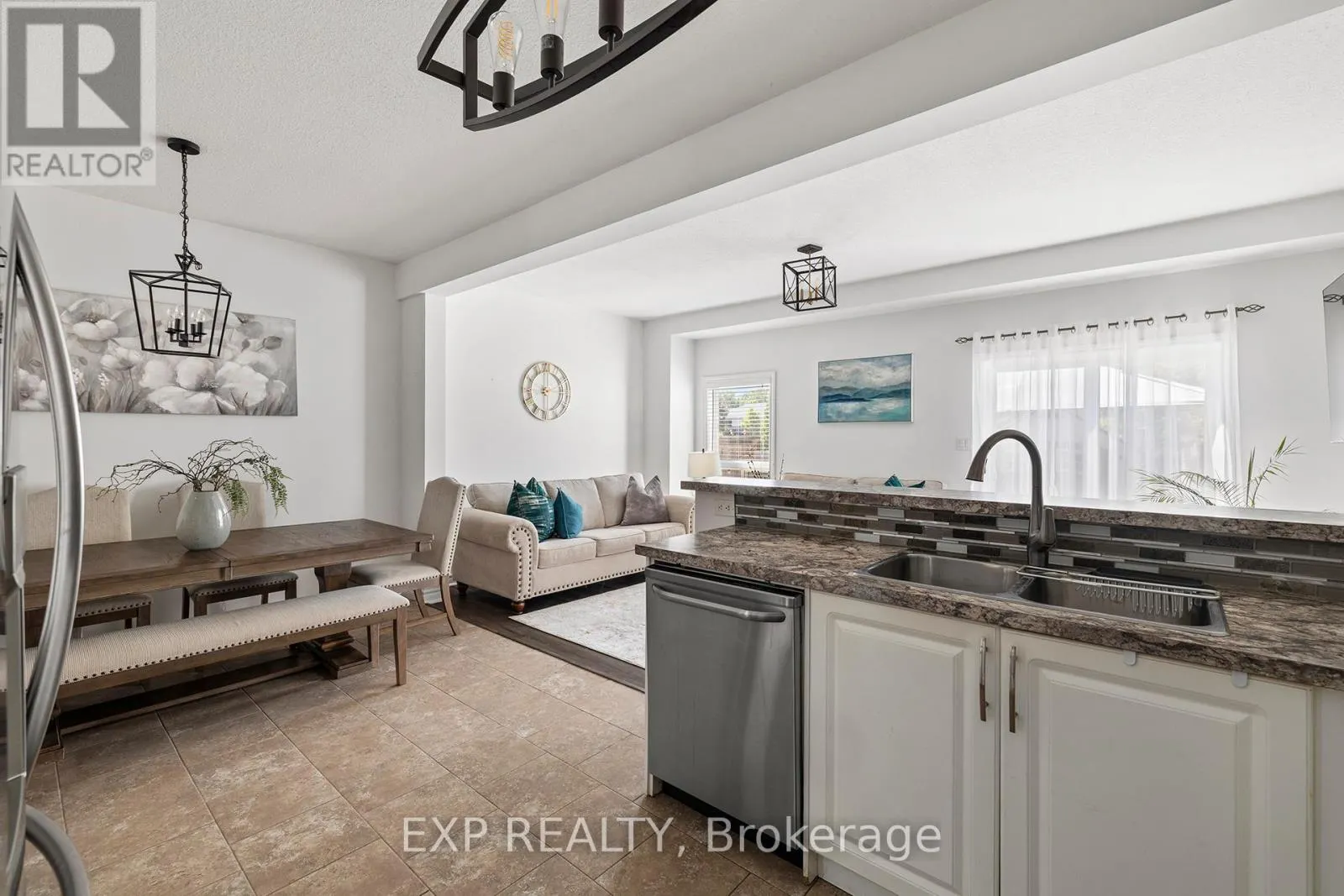 61 - 9 HAMPTON BROOK WAY