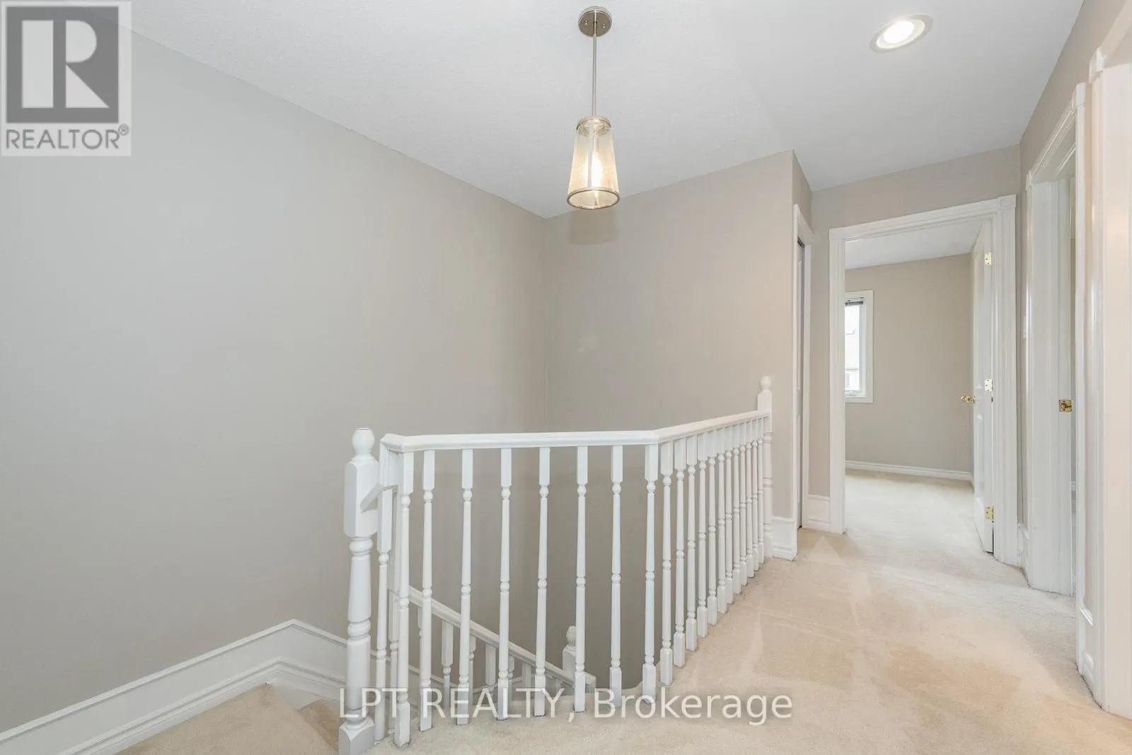 805 SCHOONER CRESCENT