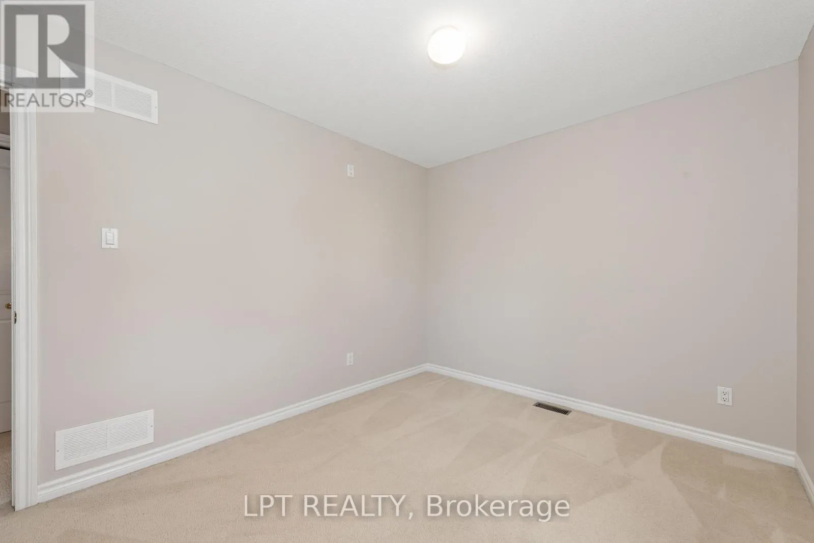 805 SCHOONER CRESCENT