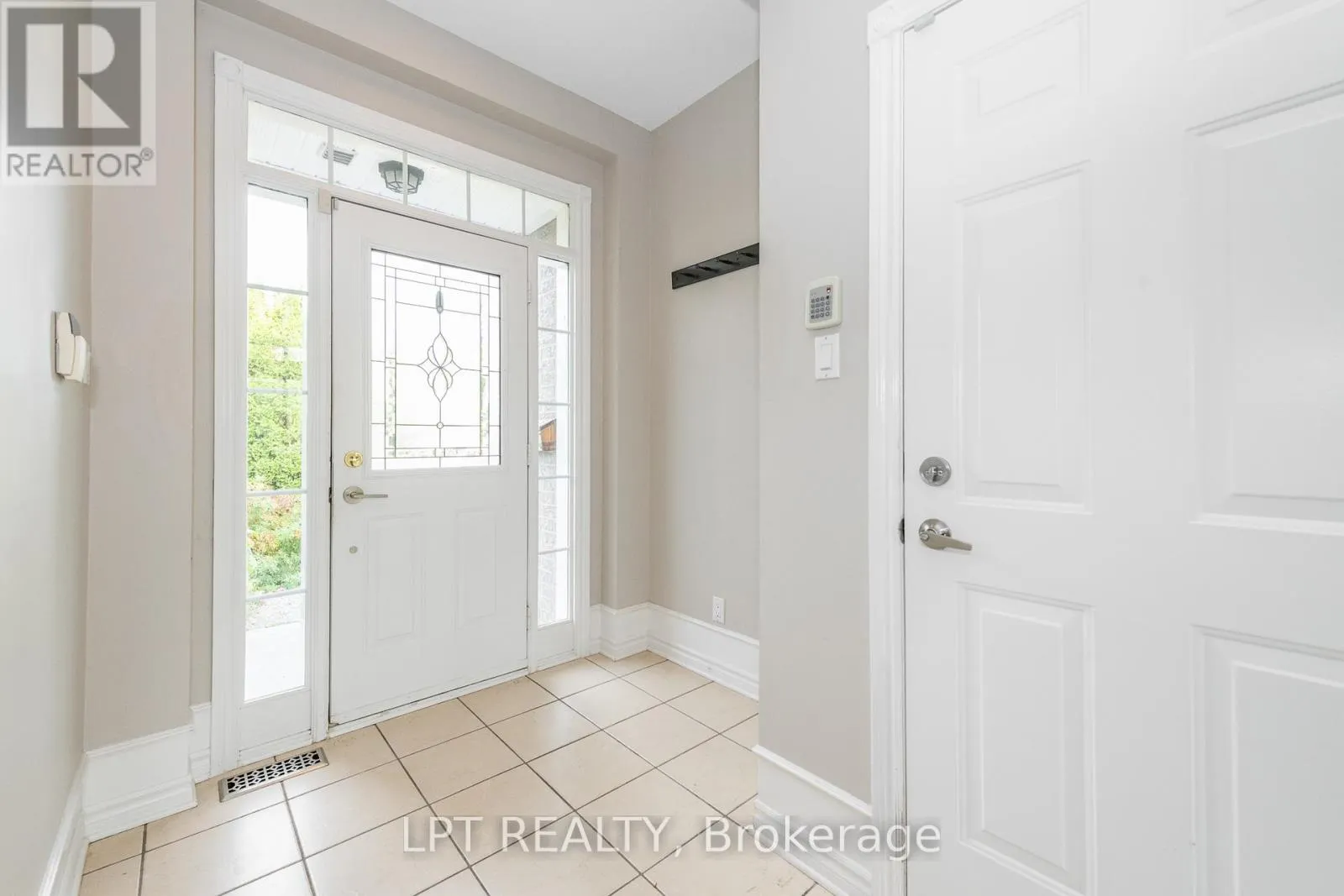 805 SCHOONER CRESCENT