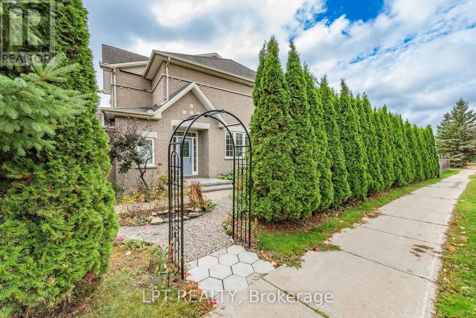 805 SCHOONER CRESCENT