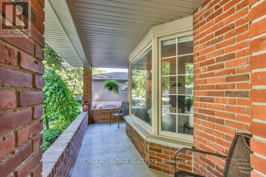 70 FAIRLANE ROAD