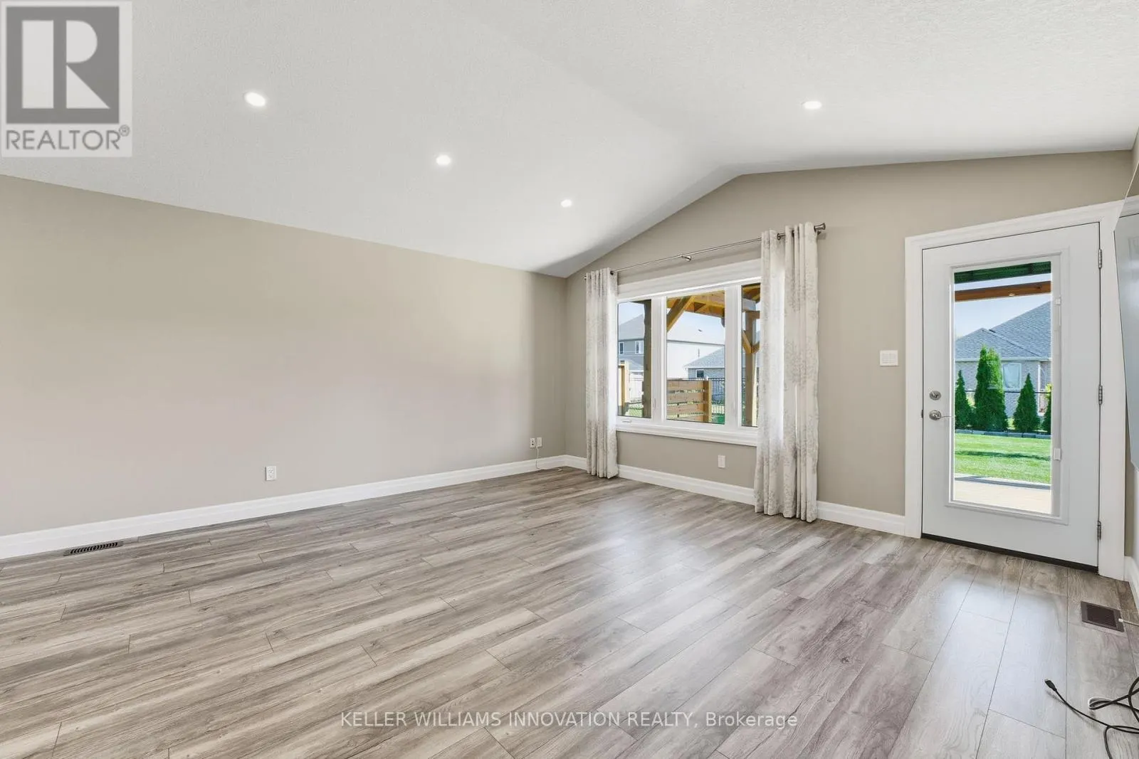 16 FORBES CRESCENT