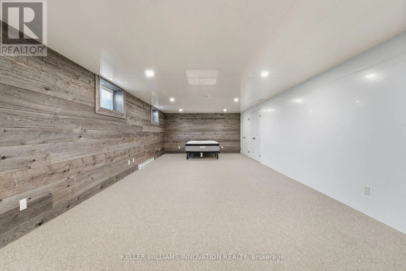 16 FORBES CRESCENT