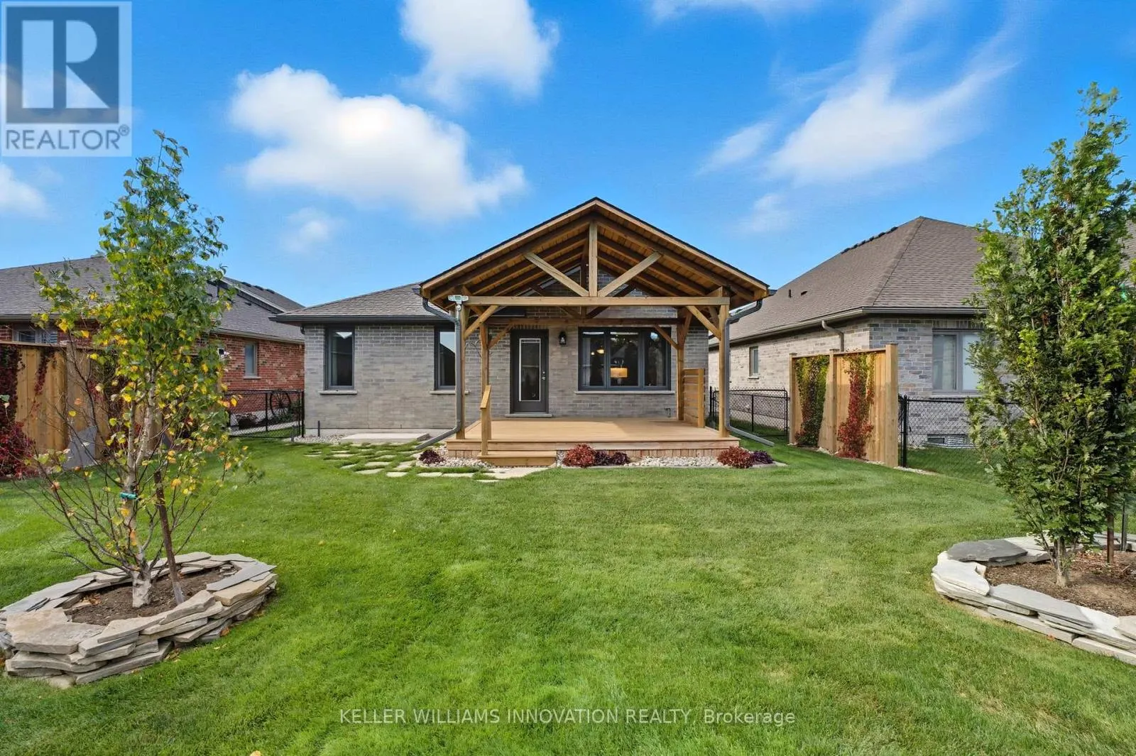 16 FORBES CRESCENT