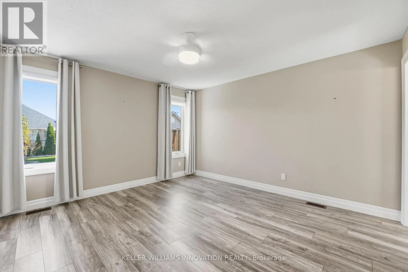 16 FORBES CRESCENT