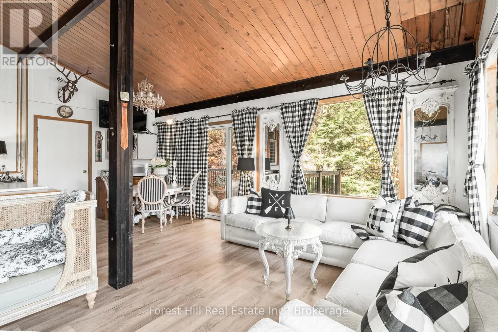 1187 IVY LANE