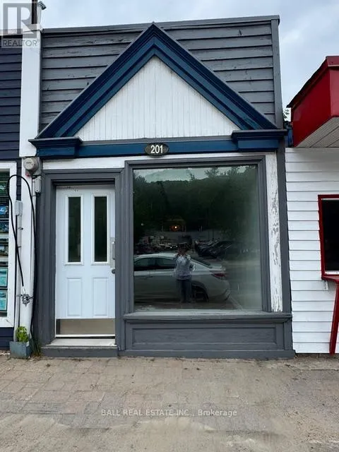 201 HIGHLAND STREET